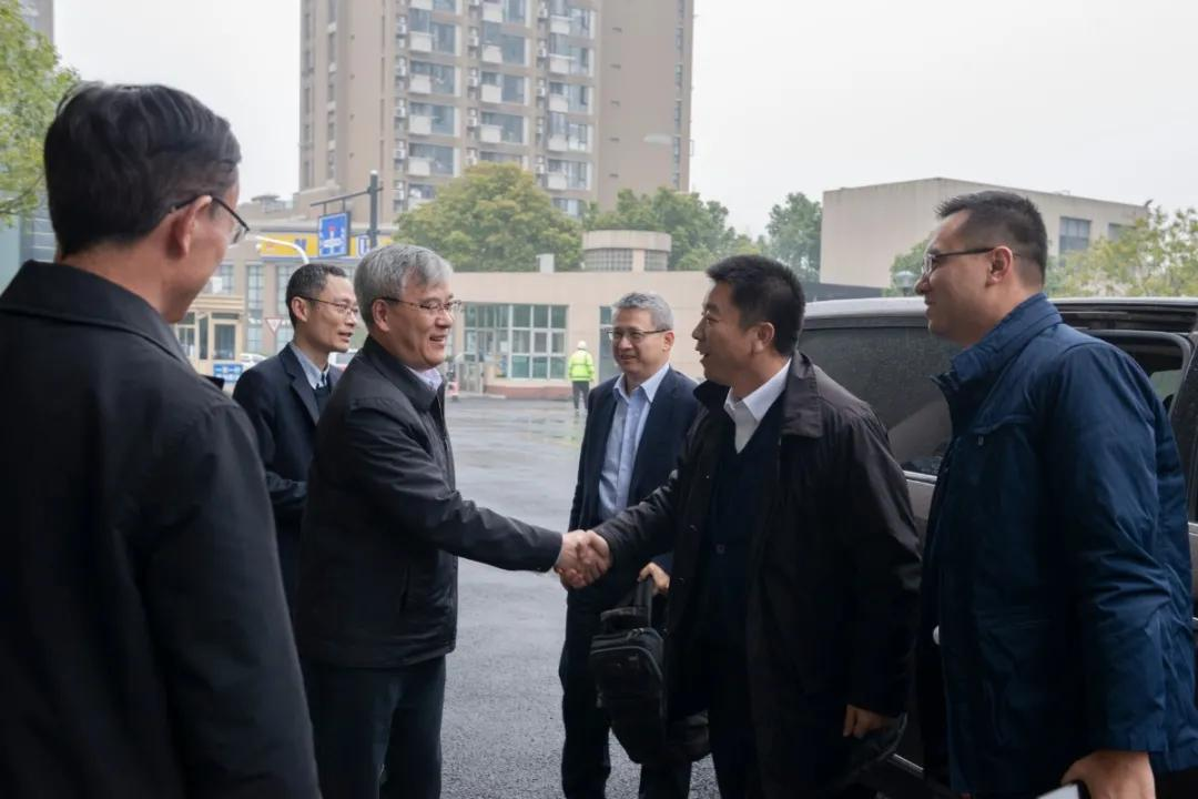 上海证券交易所总经理蔡建春一行来访澳门在线博彩技术